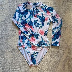 One piece swimsuit rash guard